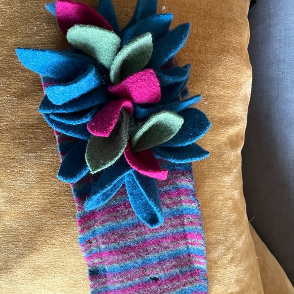 Vintage Wool Hat & Scarf matching Set. - Picture 3 of 4